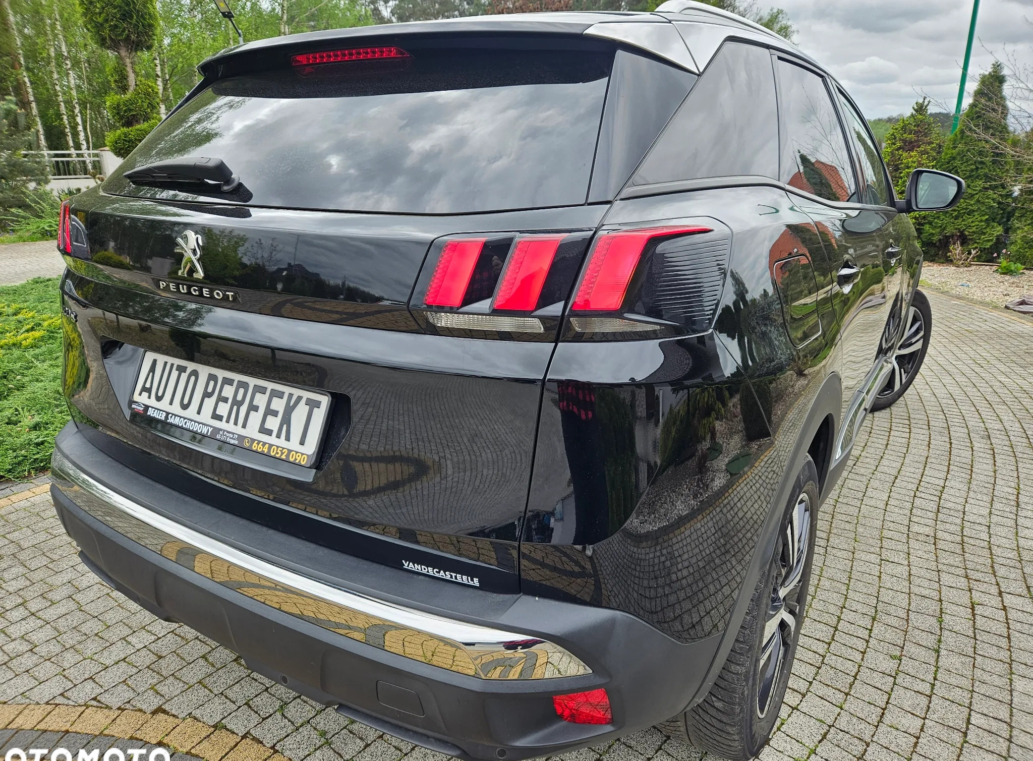 Peugeot 3008 cena 74900 przebieg: 69000, rok produkcji 2019 z Mosina małe 211